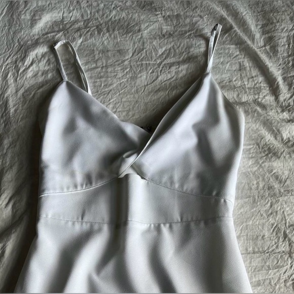 Abercrombie and Fitch White Formal Dress - Picture 2 of 5